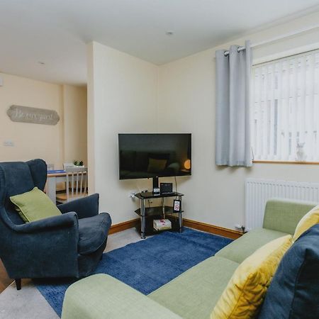 Home From Home 1 King Size Bed Apartment Near Hospital & Tennis 诺丁汉 外观 照片